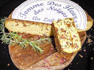 Tomme aux fleurs sauvages