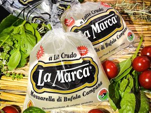Mozzarella di bufala campana AOP